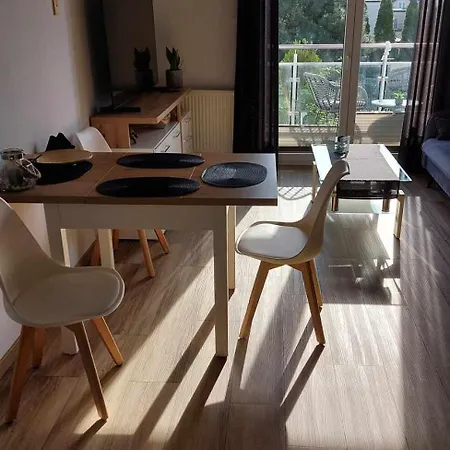 Apartment Morski 4 *